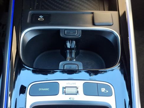 Certified 2025 Mercedes-Benz GLB 250 4MATIC image 18