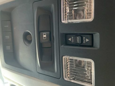 Used 2018 RAM 3500 Big Horn w/ Sport Appearance Group AWD/4WD image 27