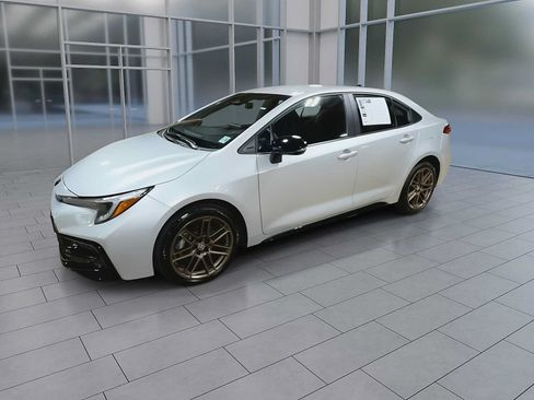 Used 2024 Toyota Corolla Sedan w/ SE Convenience Package FWD image 4
