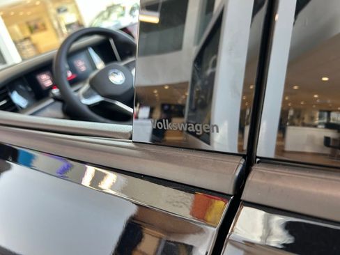 New 2026 Volkswagen Tiguan SE R-Line FWD image 24