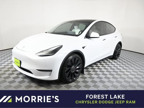 Used 2022 Tesla Model Y Performance image 1