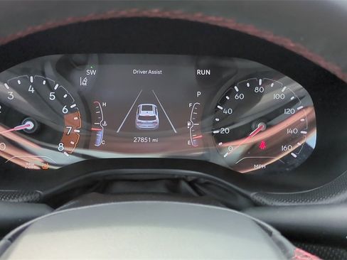 Used 2024 Jeep Compass Trailhawk image 19