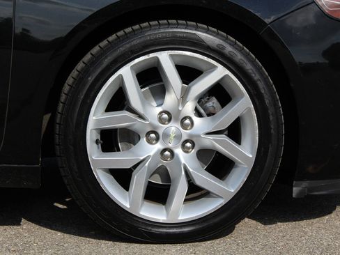 Used 2017 Chevrolet Impala Premier w/ Enhanced Convenience Package FWD image 23