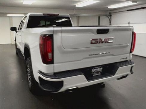 Certified 2022 GMC Sierra 1500 AT4 w/ AT4 Premium Package image 7