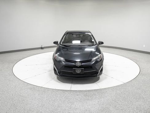 Used 2017 Toyota Corolla LE w/ Carpet Mat Package (TMS) FWD image 25