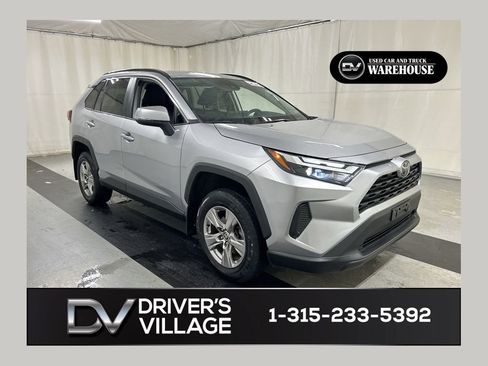 Used 2023 Toyota RAV4 XLE AWD/4WD image 1