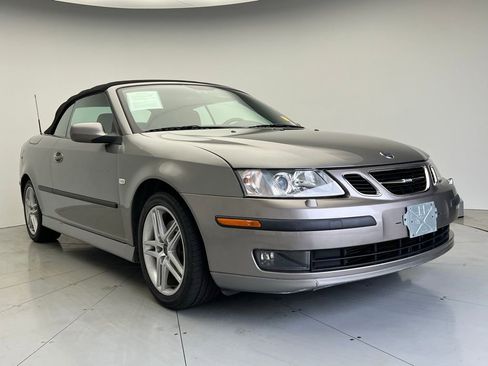 Used 2007 Saab 9-3 2.0T w/ Premium 17 Pkg image 4