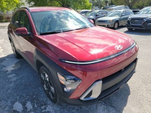 Certified 2024 Hyundai Kona SEL AWD/4WD image 4