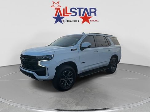 Used 2024 Chevrolet Tahoe Z71 w/ Luxury Package AWD/4WD image 3