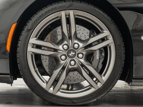 Used 2020 Ferrari Portofino image 10