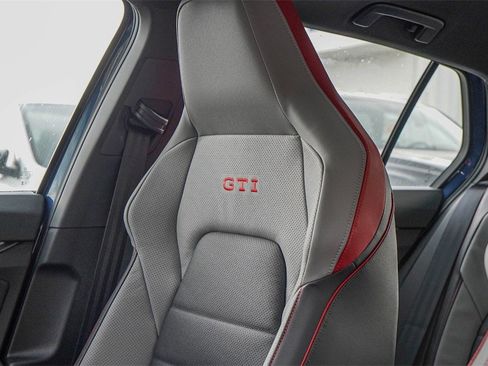 New 2026 Volkswagen GTI SE image 10