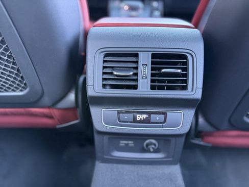 Used 2020 Audi SQ5 Premium Plus w/ Premium Plus Package image 51