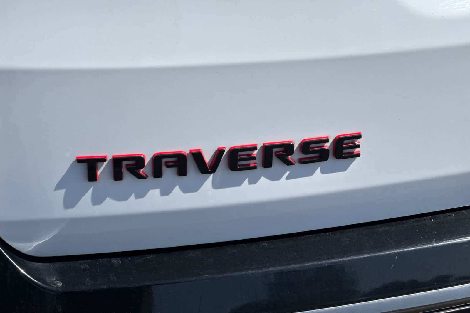 Used 2021 Chevrolet Traverse Premier w/ Redline Edition FWD image 28