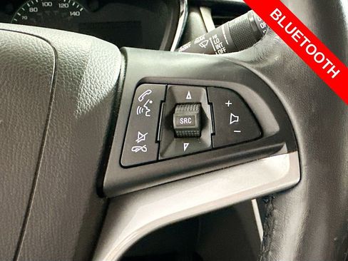 Used 2018 Chevrolet Trax LT w/ LT Convenience Package AWD/4WD image 32