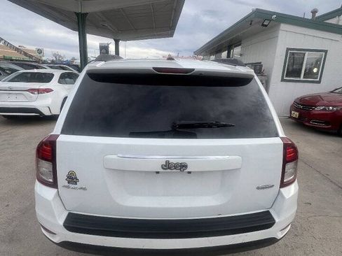 Used 2017 Jeep Compass Latitude AWD/4WD image 23