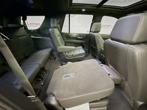 Used 2023 Chevrolet Tahoe Z71 w/ Z71 Off-Road Package AWD/4WD image 31