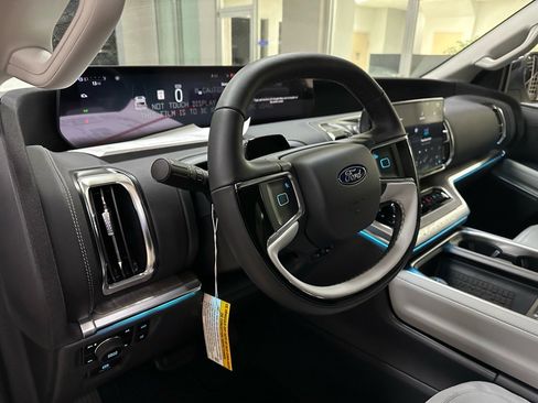 New 2025 Ford Expedition Max Platinum w/ Platinum Ultimate Package image 20