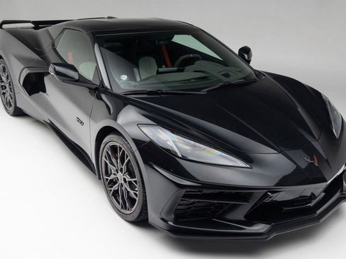 Used 2023 Chevrolet Corvette Stingray Premium Conv w/ Z51 Performance Package image 25