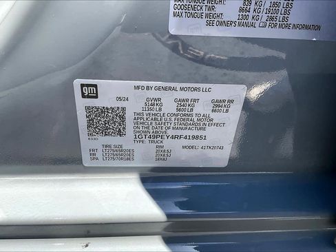 Used 2024 GMC Sierra 2500 AT4 w/ Technology Package AWD/4WD image 30