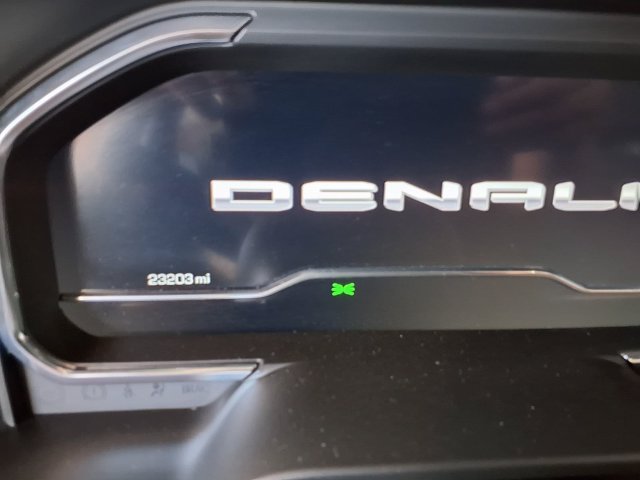 Used 2025 GMC Sierra 1500 Denali w/ Denali Reserve Package AWD/4WD image 16