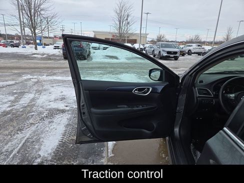 Used 2019 Nissan Sentra SR image 11