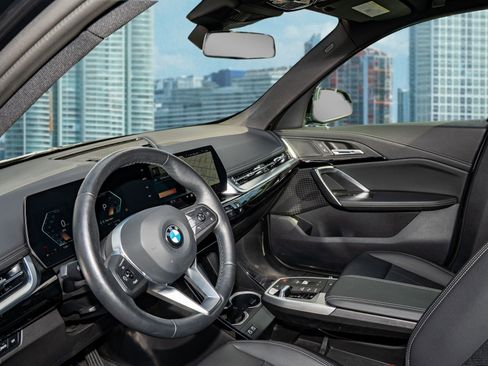 Used 2025 BMW X1 xDrive28i image 15