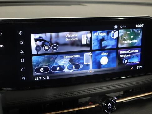 Used 2024 Nissan Ariya FWD image 32
