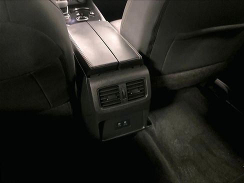 Used 2023 Nissan Rogue SV image 27