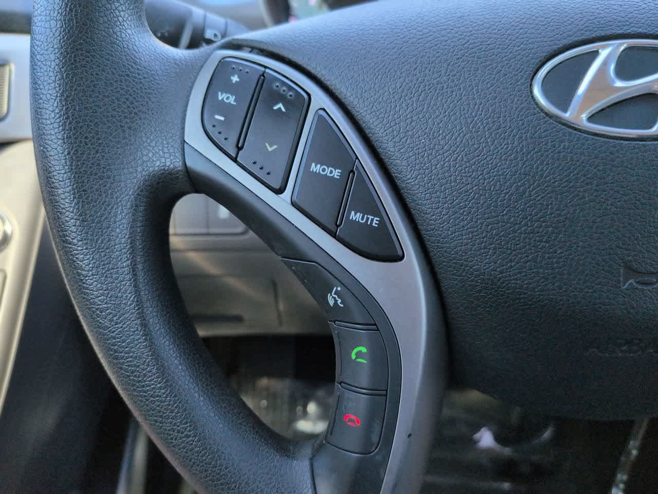 Used 2013 Hyundai Elantra GLS w/ Preferred Pkg FWD image 21
