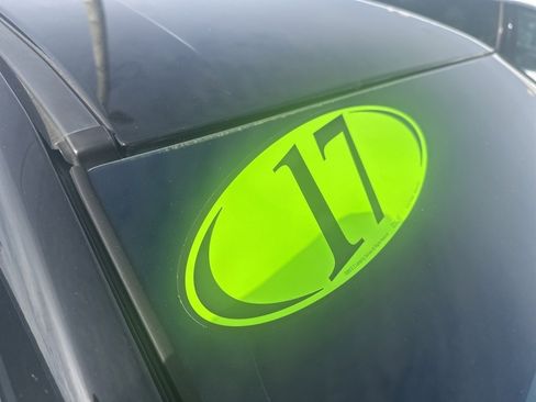 Used 2017 Ford Taurus Limited image 16