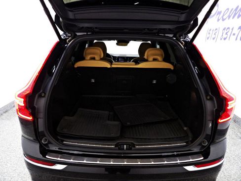 Used 2021 Volvo XC60 T5 Inscription w/ Protection Package Premier FWD image 13