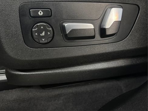 Used 2019 BMW X5 xDrive40i w/ Convenience Package image 25