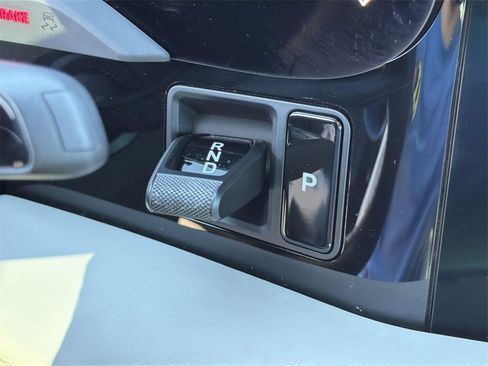 Used 2022 Porsche Taycan 4S image 13