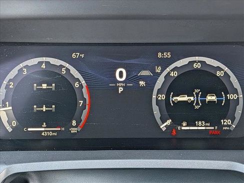 Certified 2025 Toyota Tacoma TRD Off-Road AWD/4WD image 11