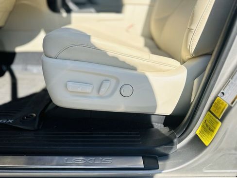 Used 2023 Lexus GX 460 Premium image 30