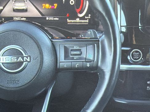 Used 2022 Nissan Pathfinder Platinum w/ Cargo Package image 21