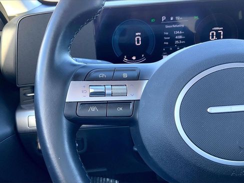 Used 2025 Hyundai Kona SEL image 12