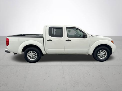 Used 2019 Nissan Frontier SV w/ Value Truck Package image 6