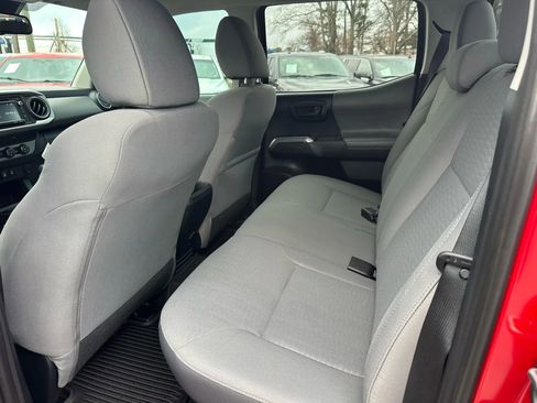 Used 2019 Toyota Tacoma SR5 image 20