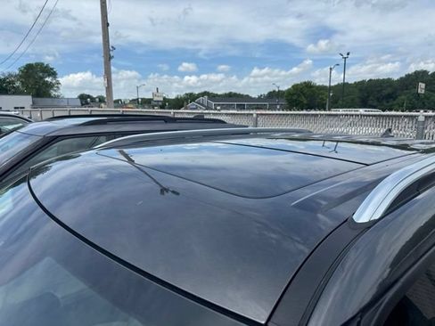 Used 2020 Ford Explorer Limited w/ Class III Trailer Tow Package AWD/4WD image 3