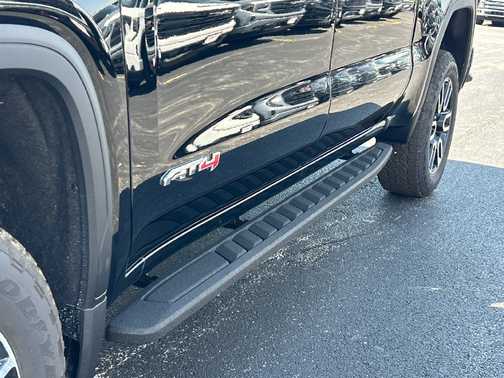 New 2026 GMC Sierra 1500 AT4 w/ AT4 Premium Package AWD/4WD image 14