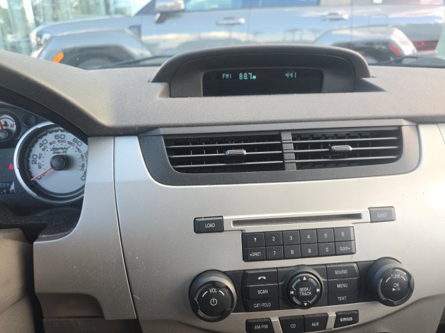 Used 2009 Ford Focus SEL FWD image 3