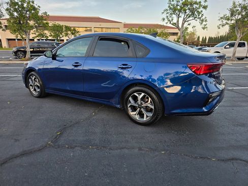 Used 2021 Kia Forte LXS FWD image 11