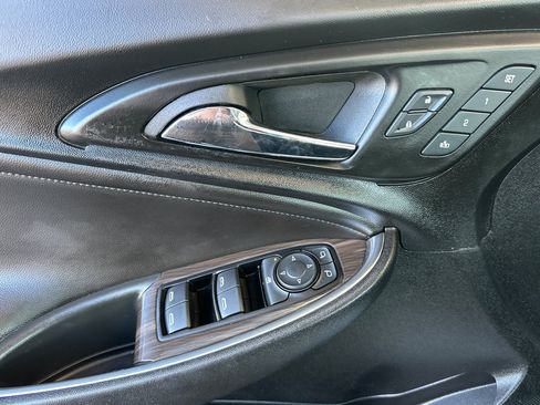 Used 2024 Chevrolet Malibu LT FWD image 10