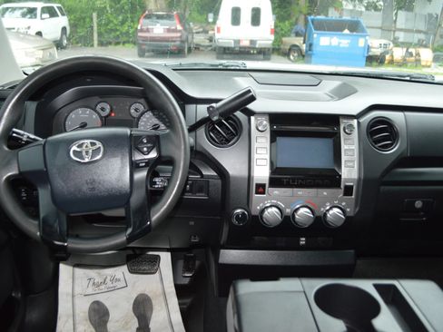 Used 2014 Toyota Tundra SR AWD/4WD image 18