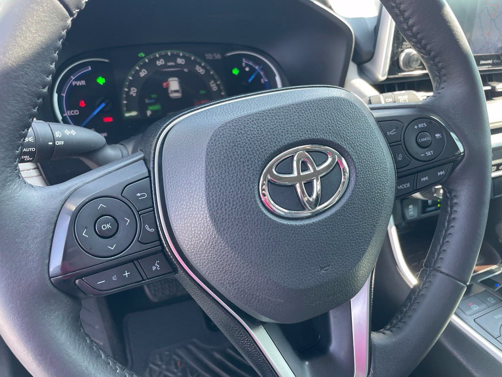 Used 2020 Toyota RAV4 Limited w/ Limited Grade Weather Package AWD/4WD image 16