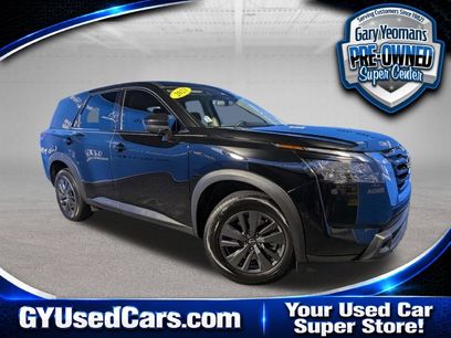 Used 2023 Nissan Pathfinder S