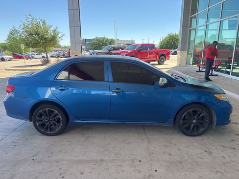 Used 2010 Toyota Corolla image 20