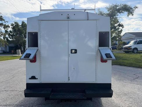Used 2025 Ford E-350 and Econoline 350 Super Duty w/ Power Equipment Group RWD image 13
