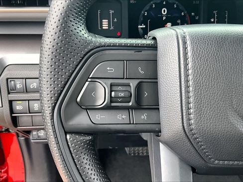 Certified 2026 Toyota Tacoma SR5 AWD/4WD image 23
